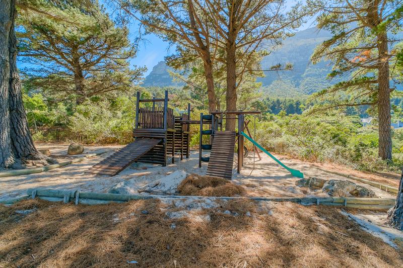 5 Bedroom Property for Sale in Ruyteplaats Western Cape